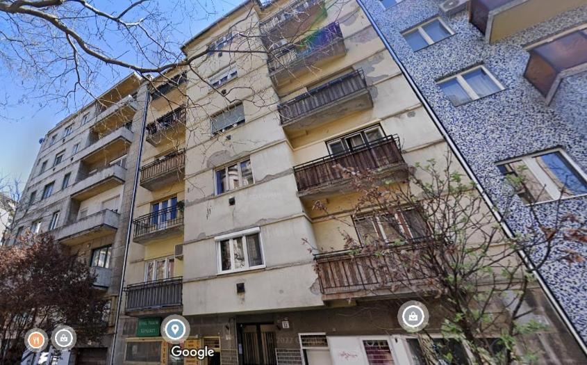 Kenyelmes Lakas Jo Helyen Apartment Budapest Luaran gambar